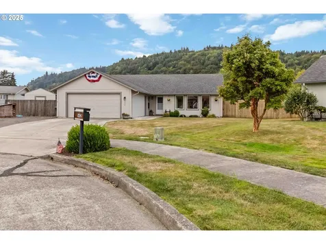 142 Charles Street Longview WA 98632