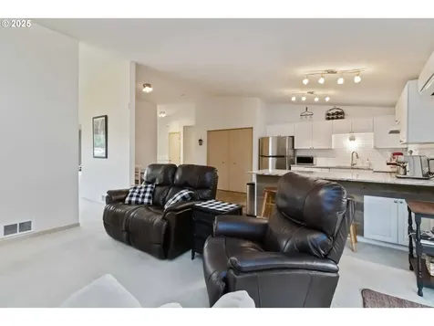 142 Charles Street Longview WA 98632