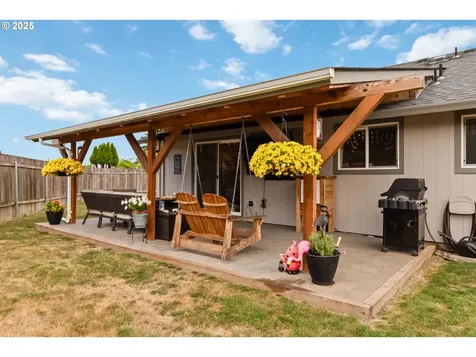 142 Charles Street Longview WA 98632