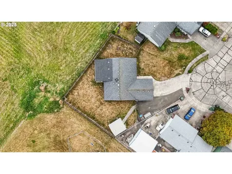 142 Charles Street Longview WA 98632