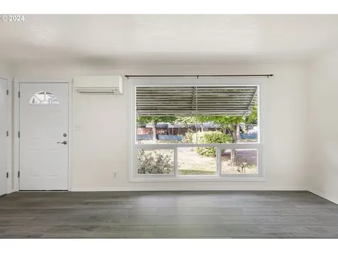 3045 Bell Avenue Eugene OR 97402