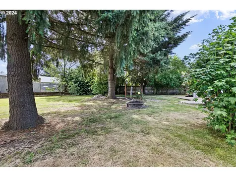 3045 Bell Avenue Eugene OR 97402