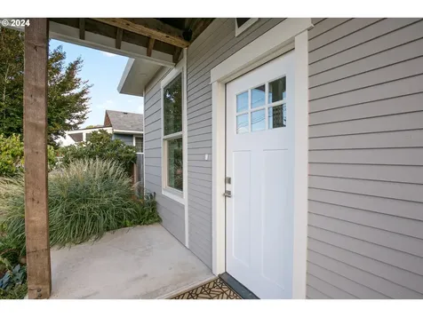 446 Nw Forest Street Hillsboro OR 97124