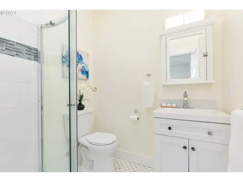 446 Nw Forest Street Hillsboro OR 97124