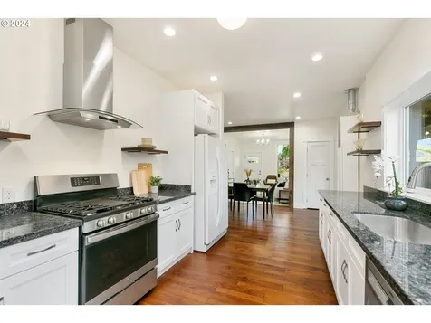 446 Nw Forest Street Hillsboro OR 97124