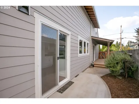 446 Nw Forest Street Hillsboro OR 97124