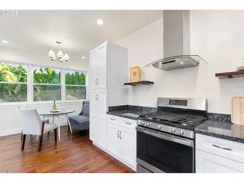 446 Nw Forest Street Hillsboro OR 97124