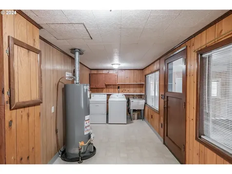 1188 43rd Avenue Sweet Home OR 97386