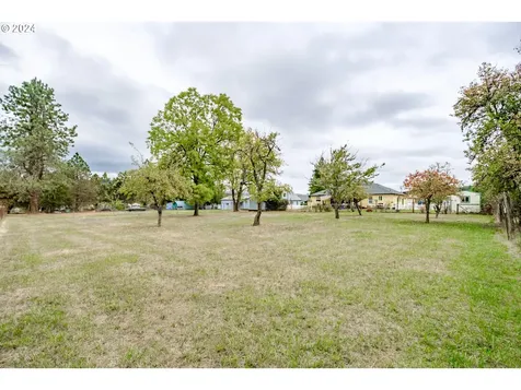 1188 43rd Avenue Sweet Home OR 97386