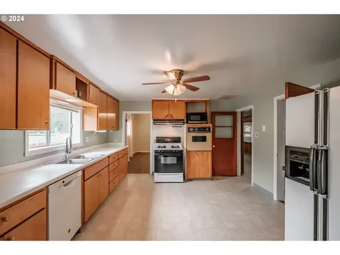 1188 43rd Avenue Sweet Home OR 97386
