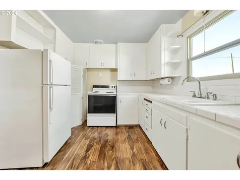 380 W G Street Halsey OR 97348