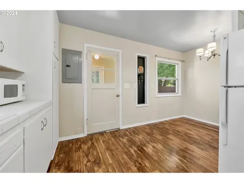 380 W G Street Halsey OR 97348