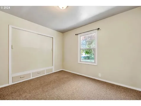 380 W G Street Halsey OR 97348