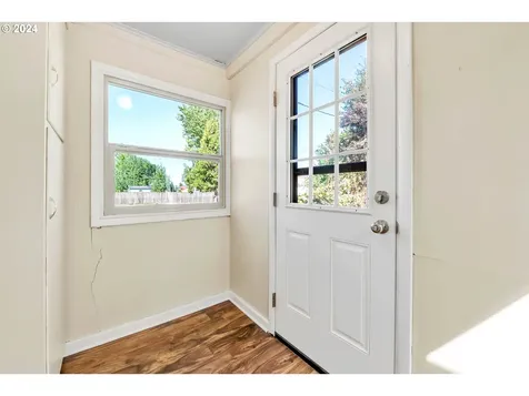 380 W G Street Halsey OR 97348