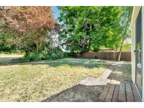 380 W G Street Halsey OR 97348