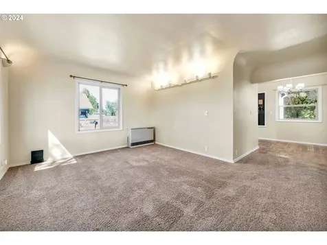 380 W G Street Halsey OR 97348