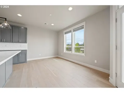 6458 Nw Lambert Lane Camas WA 98607