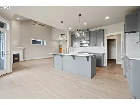 6458 Nw Lambert Lane Camas WA 98607