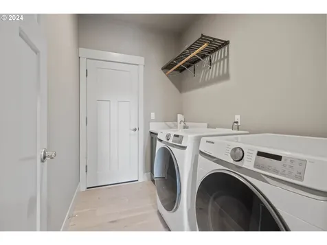 6458 Nw Lambert Lane Camas WA 98607