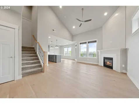 6458 Nw Lambert Lane Camas WA 98607