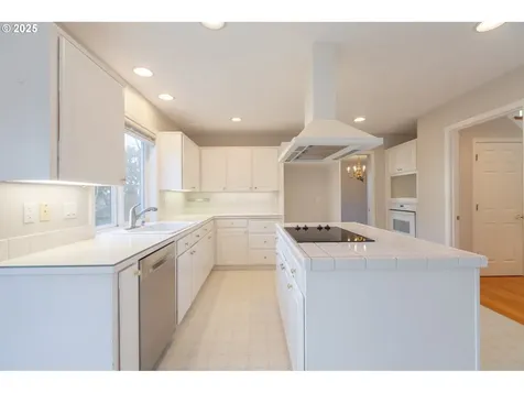 18102 SE 39th Street Vancouver WA 98683