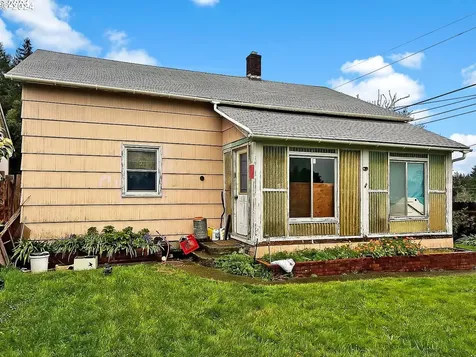 344 Radar Road Coos Bay OR 97420