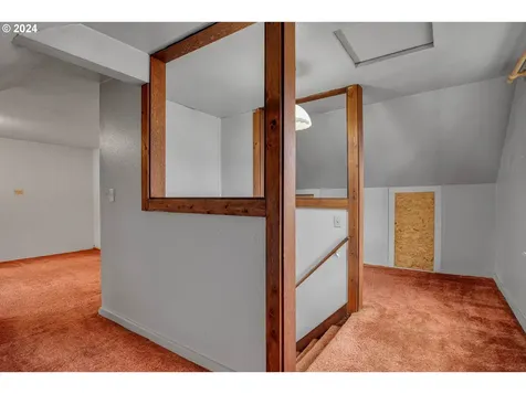 6047 SE Lambert Street Portland OR 97206
