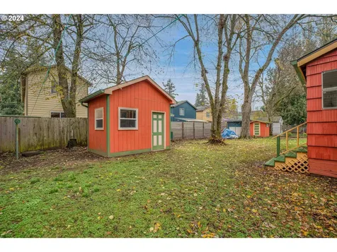 6047 SE Lambert Street Portland OR 97206