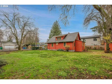 6047 SE Lambert Street Portland OR 97206