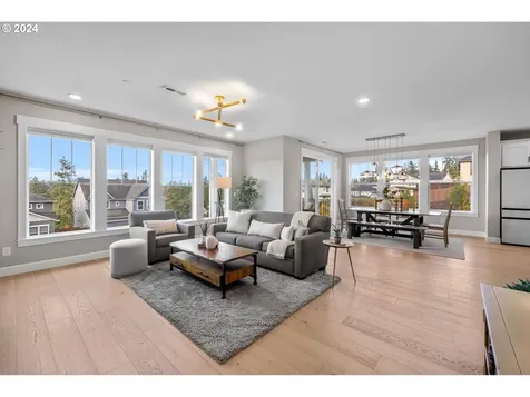 910 W Mckever Lane Washougal WA 98671