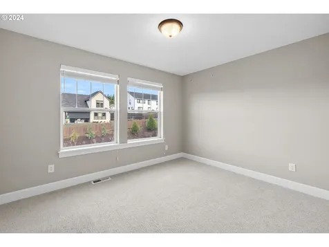 910 W Mckever Lane Washougal WA 98671