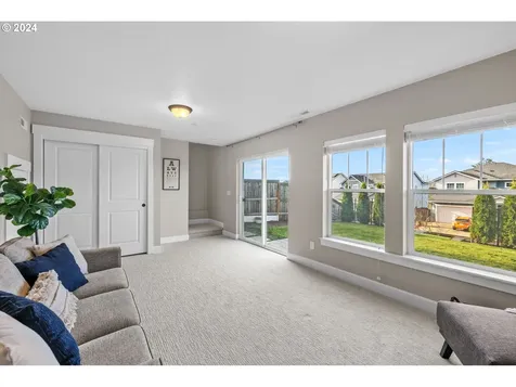 910 W Mckever Lane Washougal WA 98671