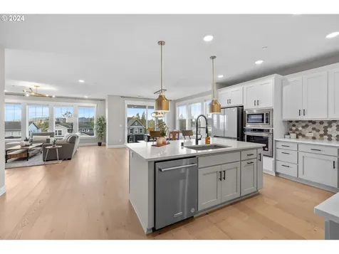 910 W Mckever Lane Washougal WA 98671
