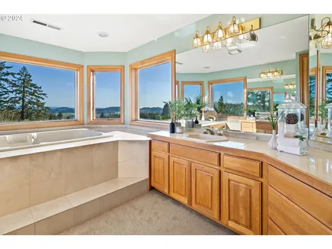 23757 Se Marsha Lane Damascus OR 97089