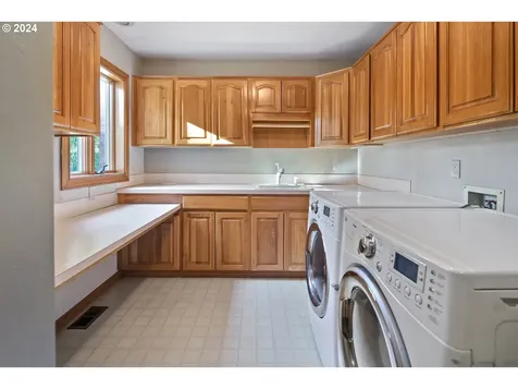 23757 Se Marsha Lane Damascus OR 97089