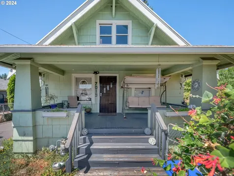7019 SE 92nd Avenue Portland OR 97266