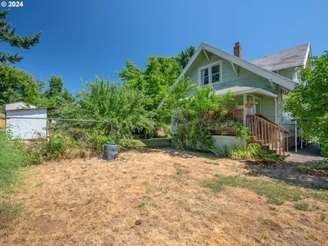 7019 SE 92nd Avenue Portland OR 97266