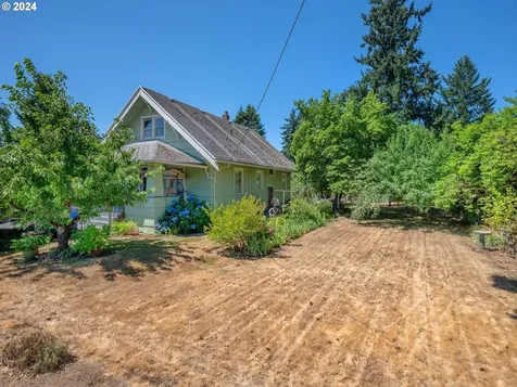 7019 SE 92nd Avenue Portland OR 97266