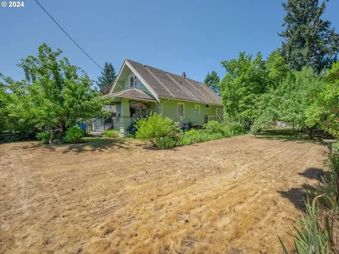 7019 SE 92nd Avenue Portland OR 97266