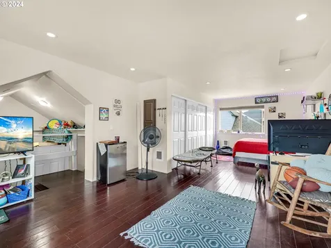849 1st Avenue Seaside OR 97138