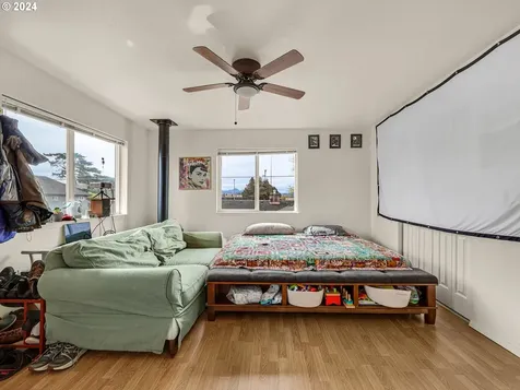 849 1st Avenue Seaside OR 97138