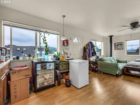 849 1st Avenue Seaside OR 97138