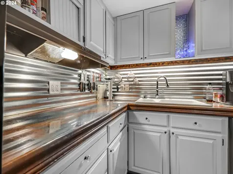 849 1st Avenue Seaside OR 97138