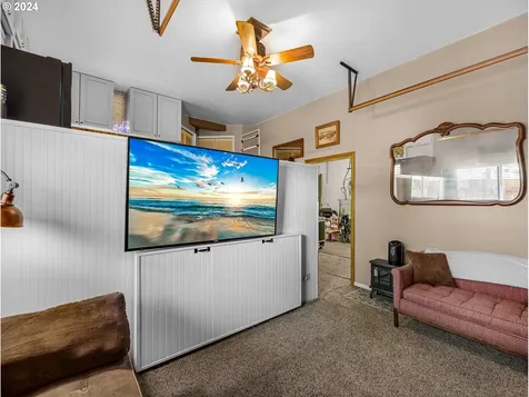 849 1st Avenue Seaside OR 97138