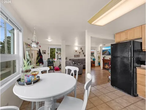 849 1st Avenue Seaside OR 97138