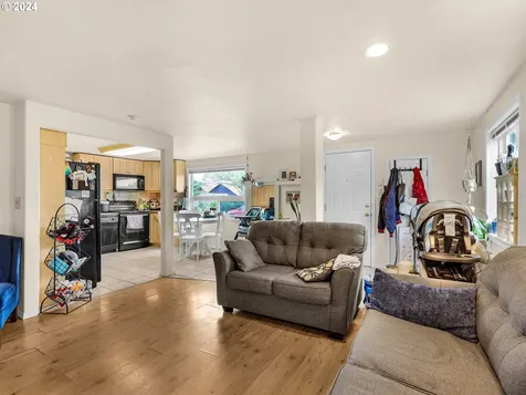 849 1st Avenue Seaside OR 97138