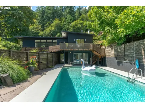 1812 Se Mountain View Drive Portland OR 97215