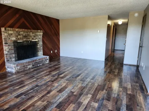486 N 18th Street Reedsport OR 97467