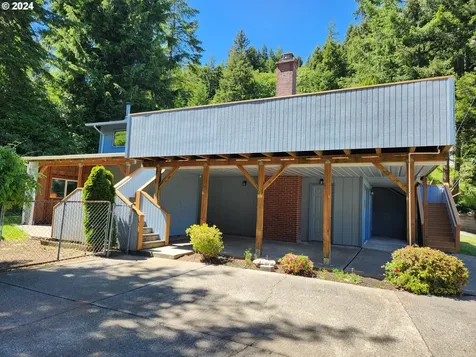 486 N 18th Street Reedsport OR 97467