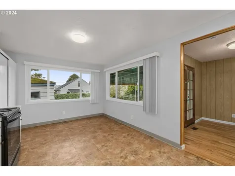 4321 SE 44th Avenue Portland OR 97206